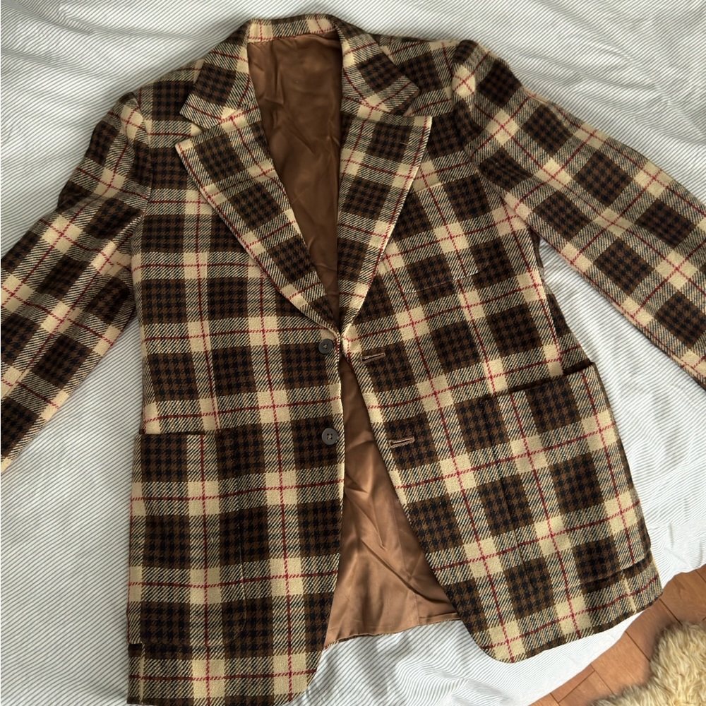 Gorgeous 70s wide lapel plaid jacket 🪩🕺